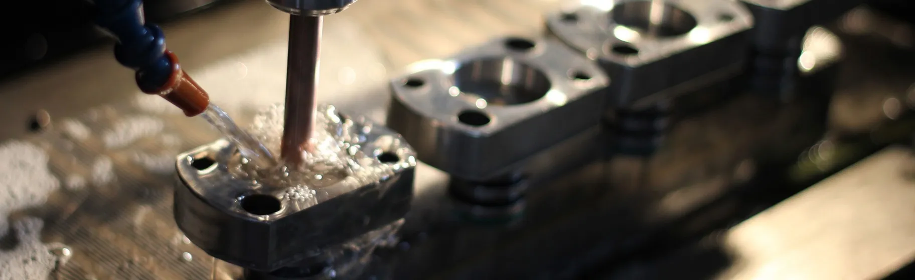 Replacement of Aoki injection stretch blow molding machines with modern servo-driven alternatives